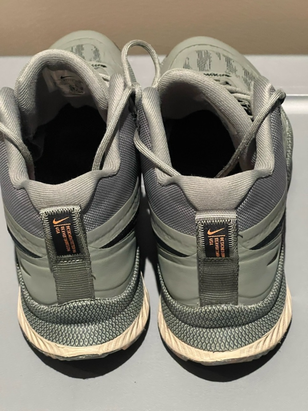 Shoes - Picture 3 of 6